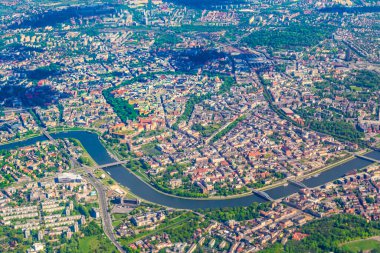 Krakow, Polonya havalimanı. Krakow Polonya 'nın ikinci büyük ve en eski şehirlerinden biridir..