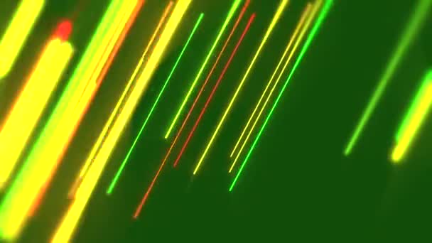 カラフルな黄色と緑の図形や線の形成を示すサイケデリッククリップ レトロな1970スタイルの背景やスクリーンセーバーや壁紙の一般的な背景として使用するための緑の背景に相補的な色のミックスとユニークなパターン — ストック動画