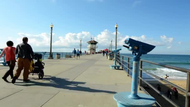 Minute Time Lapse Shows Tourist Foot Traffic Visiting Historic Huntington — Stock Video