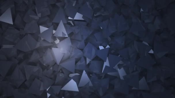 Τρισδιάστατα Τριγωνικά Ανακλαστικά Σχήματα Μπλοκ Τονισμένα Μια Λεπτή Γκρι Απόχρωση — Αρχείο Βίντεο