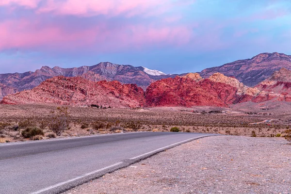 Gyönyörű Kora Reggeli Fény Pattan Hegyekről Red Rock Canyon Las — Stock Fotó