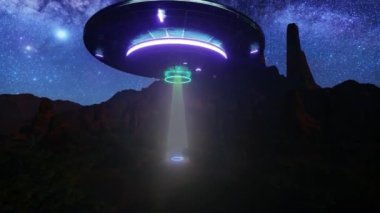 Yıldızlı gökyüzüne karşı çölde süzülen kendinden geçmiş ışık ile 3 boyutlu UFO cgi, yakınlaştır