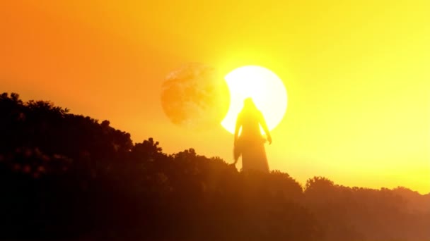 Beduin Assistindo Eclipse Solar Zoom Timelapse — Vídeo de Stock