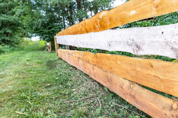 Een Hek Van Ruwe Planken Het Platteland — Stockfoto