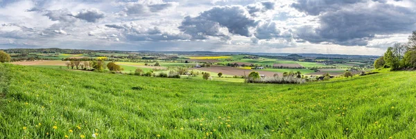 Beautiful Spring Landscape Green Meadows Sky Picturesque Clouds Horizon Panorama — Stock Photo, Image