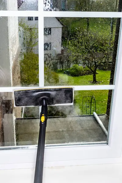 Washing Glass Surface Window Steam Generator Brush Cleaning Home — Stock Photo, Image