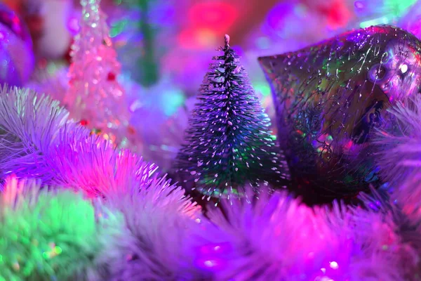 Speelgoed Kerstboom Nieuwjaar Decoratie Wintervakantie Feestelijke Stemming Sprookjes Heldere Wintervakantie — Stockfoto