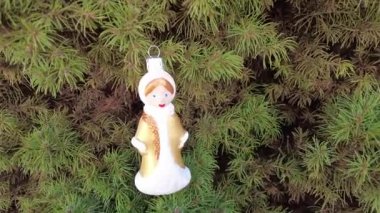 Oyuncak kardan adam. Kardan kadın. Yeni yıl. Noel perisi. Noel ağacı. Klasik Noel oyuncakları. Kardan adam ve yılbaşı baloları. kış tatili.