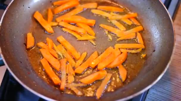 Trituradora Col Cocinar Chucrut Cortar Repollo Zanahorias Con Cuchillo Composición — Vídeos de Stock
