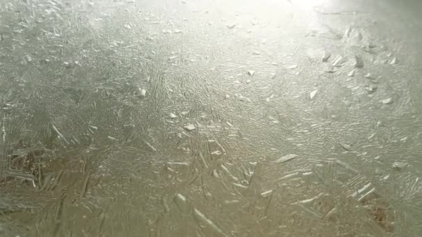 氷の質感 凍った水 水の中の気泡です 水の中の冷凍空気 透明な氷の結晶テクスチャクラックの背景 冬の背景 抽象的な冬の背景 テクスチャーの背景 — ストック動画
