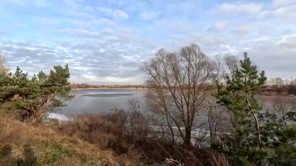 Зимний Пейзаж Замерзшая Река Природный Ландшафт Рекой Украинский Пейзаж Украина — стоковое видео