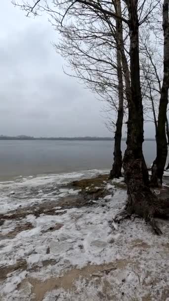 Cloudy Natural Landscape Winter Landscape River Empty Beach Winter Sand — Video