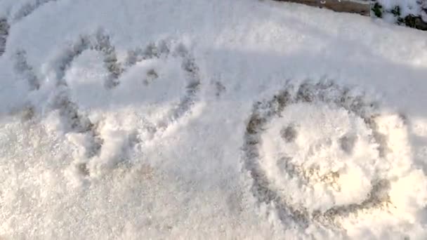Drawing Snow Man Draw Snow Child Drawing Heart Shape Snow — Αρχείο Βίντεο