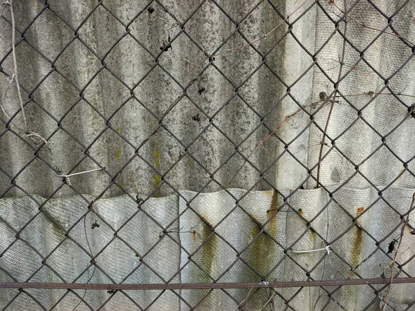Забор Металла Бетона Стальная Сетка Сетчатый Забор Серый Бетонный Забор — стоковое фото