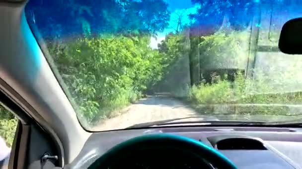 Dirigindo Carro Uma Estrada Ruim Viajar Carro Vista Ponto Vista — Vídeo de Stock