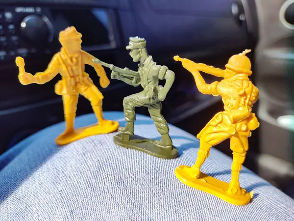 Spielzeugsoldaten Krieg Soldat Mit Waffen Verletzung Und Tod Krieg Symbole — Stockfoto