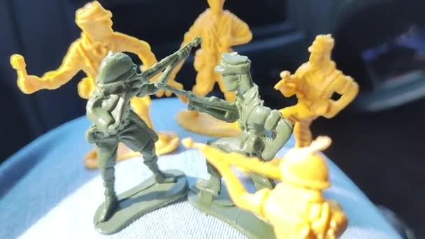 Soldados Brinquedo Guerra Soldado Com Armas Ferimentos Morte Guerra Símbolos — Vídeo de Stock