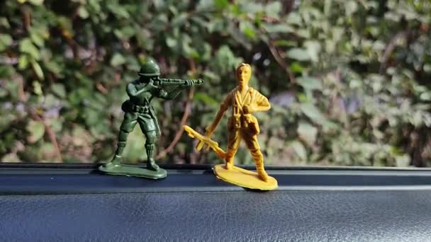Játékkatonák Háború Katona Fegyverekkel Sérülés Halál Háborúban Katonai Akció Szimbólumai — Stock videók