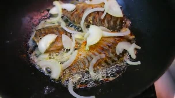 Smażona Ryba Ryba Patelni Smażona Ryba Rzeczna Gotowanie Ryb Kuchnia — Wideo stockowe