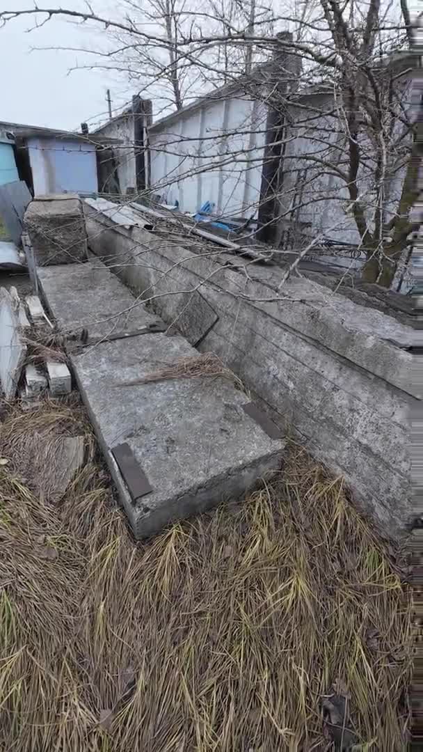쓰레기 부서진 건축재료 — 비디오