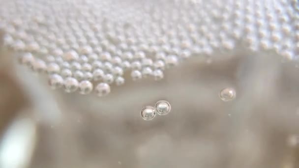 Bubbels Macro Video Belletjes Champagne Vooraanzicht Van Abstracte Transparante Bellen — Stockvideo