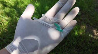 Sağlık ve tıp hakkında videolar. Şırıngalar ve iğneler. Haplar ve şırıngalar. Tıbbi prosedürler. Enjeksiyonlar. İlaç alıyorum. Hastaları tedavi etmek.