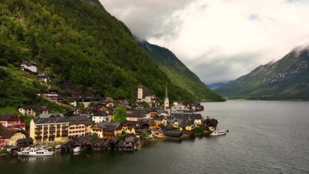 Вид Воздуха Австрийскую Горную Деревню Hallstatt Озеро Hallstatter Летнее Время — стоковое видео