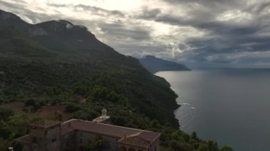 Mallorca 'nın havadan görünüşü. Balear Adaları. Son Marroig. İspanya.