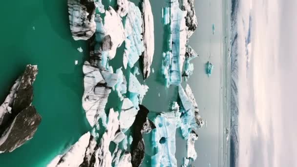 Вид Воздуха Айсберги Плавающие Лагуне Джоколсарлон Изменение Климата Исландия — стоковое видео