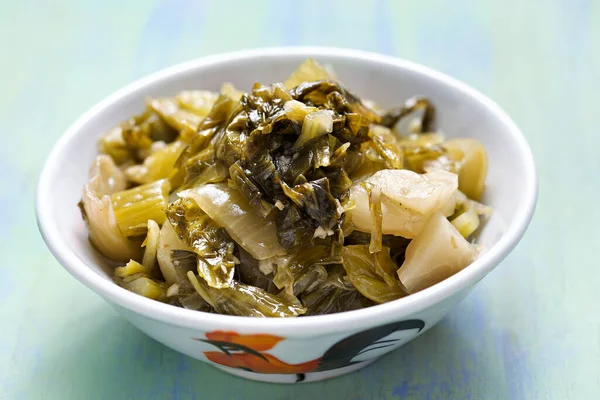 Zbliżenie Miski Chińskich Konserwowanych Warzyw Solonych — Zdjęcie stockowe