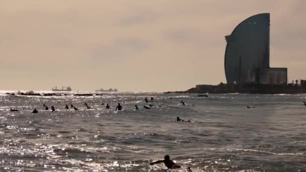Barcelona Beach Big Waves High Quality Footage — Stockvideo