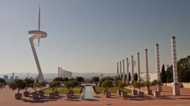 Barcelona 'daki stadyumun önündeki meydan. Yüksek kalite 4k görüntü