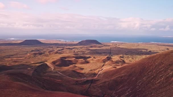 Paisagem Vulcânica Uma Visão Olhos Pássaros Ilha Fuerteventura Imagens Alta — Vídeo de Stock