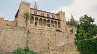 Palma de Mallorca 'nın merkezindeki tarihi bina. Yüksek kalite 4k görüntü