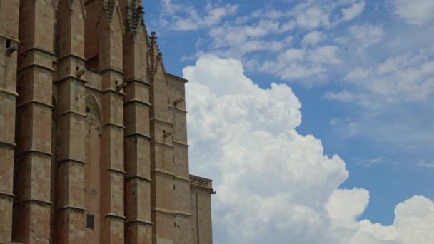 Hermosas Nubes Épicas Antiguo Castillo Imágenes Alta Calidad — Vídeo de stock