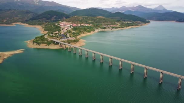 Aerial View Bridge Large Body Water — Stock Video