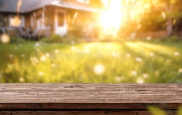 Wooden Table Space Home Backyard Blurred Background Advertising Template — Stock Photo, Image