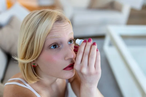 Woman Using Eye Drop Woman Dropping Eye Lubricant Treat Dry — Foto de Stock