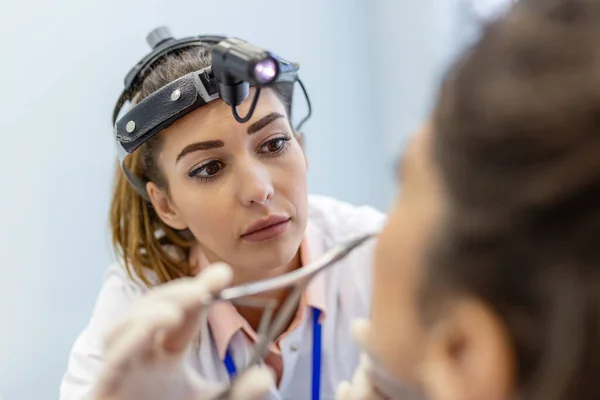 Otolaryngology Concept Positive Woman Otorhinolaryngologist Checking Nose Otoscope His Patient — Stock Photo, Image