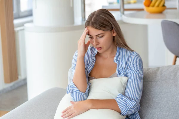 Sinus Ache Causing Very Paintful Headache Unhealthy Woman Pain Sharp — Stockfoto
