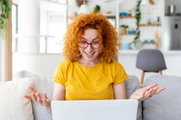 Happy Young Woman Having Fun Doing Video Call Using Laptop — Stock Photo, Image