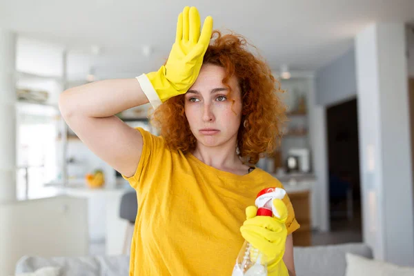 Portrait Young Tired Woman Rubber Gloves Resting Cleaning Apartment Home — Stock Photo, Image