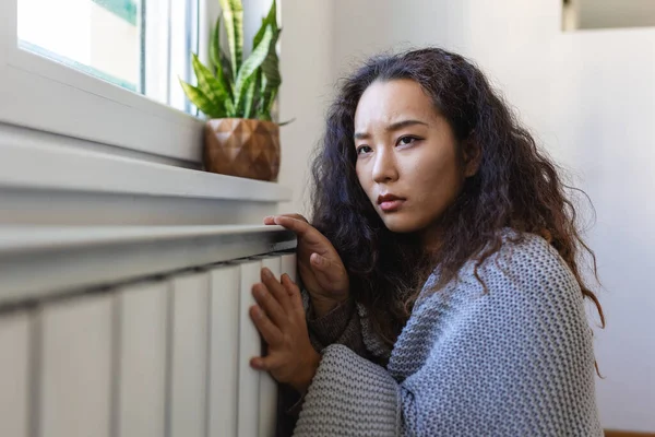 Unwell Asian Woman Renter Blanket Sit Cold Living Room Hand — Foto de Stock