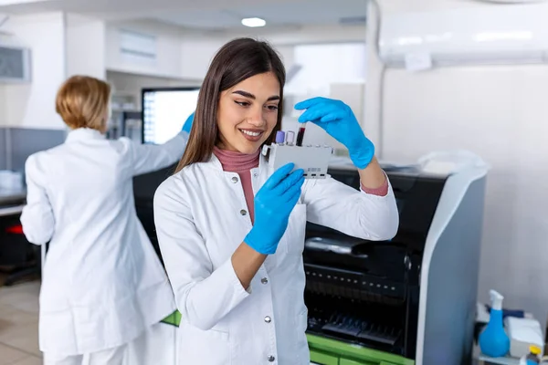 Laboratory Assistant Putting Test Tubes Holder Scientist Doctor Looking Blood — Fotografia de Stock