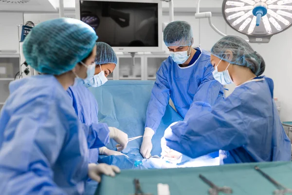 Team Surgeons Fighting Life Real Operation Real Emotions Intensive Care — Stock Photo, Image