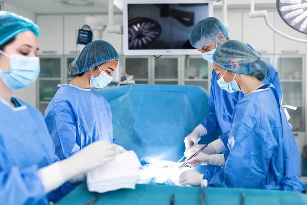 Team Professional Doctors Performing Operation Surgery Room Medical Team Performing — Foto Stock