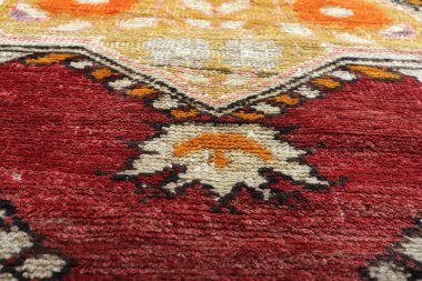 Dokuma halıların desenleri ve renkleri