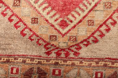 Dokuma halıların desenleri ve renkleri