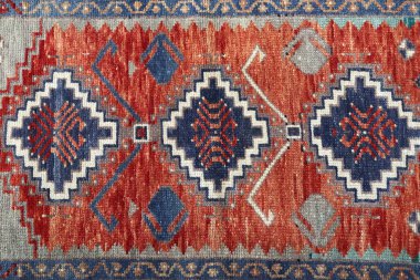 Dokuma halıların desenleri ve renkleri