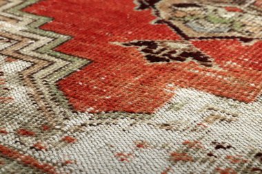 Dokuma halıların desenleri ve renkleri